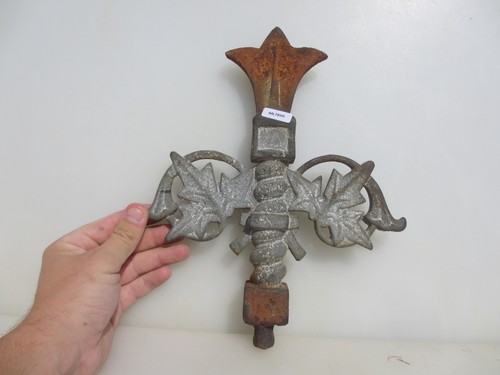 Antique Iron Finial Fence Top Mount Old Victorian Vintage Gothic 10"H - Picture 2 of 12