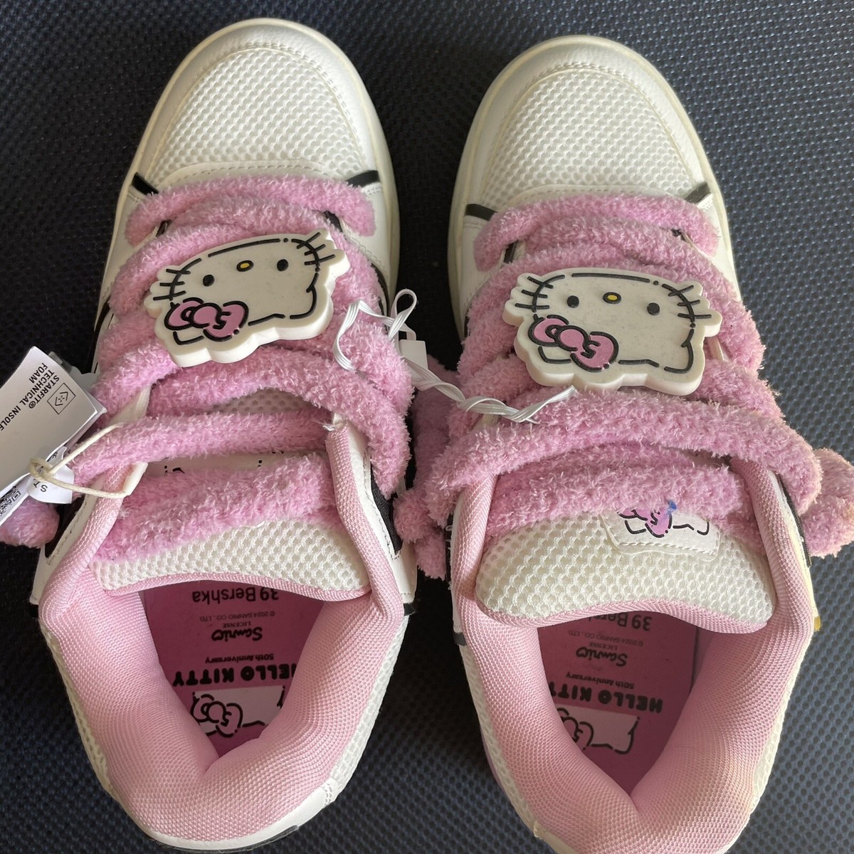 BERSHKA NEW WOMAN Hello Kitty Mania skate trainers SNEAKERS