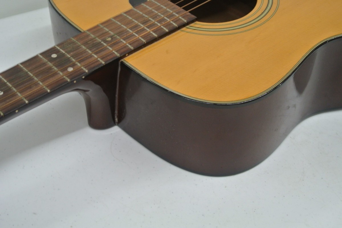 YAMAHA F340 ACOUSTIC GUITAR WITH HARD CASE (128768-1 RO M1