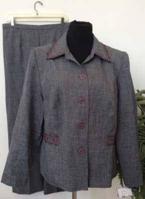 NWT SagHarbor Women's Steel Grey Beaded Polyester 2 Piece Pant Suit Sz 16W $240.