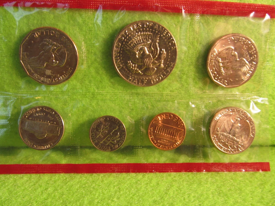 1980 U.S. MINT SET, 1 P AND 1 D, 13 COINS TOTAL, BU CONDITION - Image 4 of 4