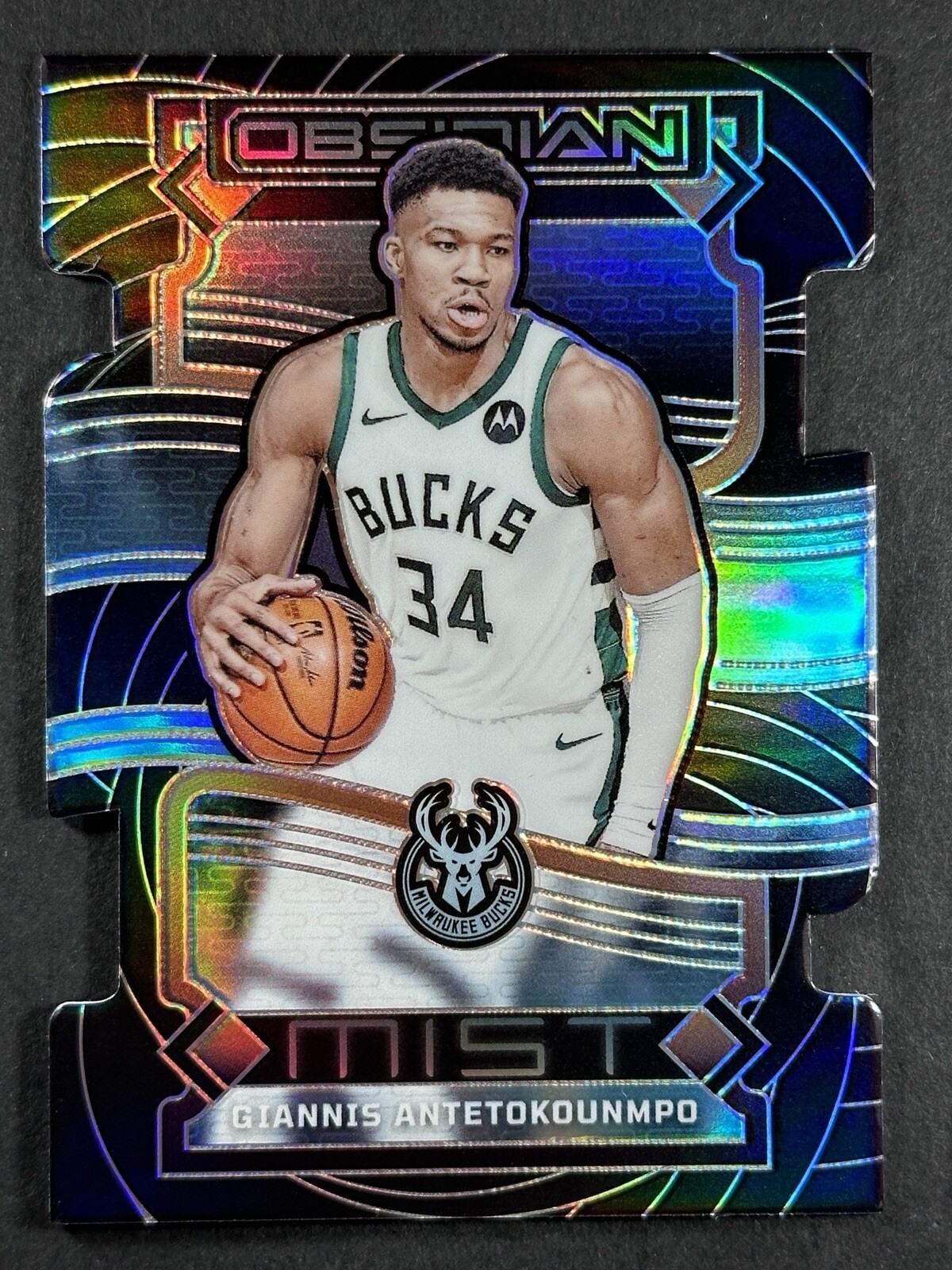 2023-24 Panini Obsidian Giannis Antetokounmpo Mist Die-Cut SSP Case Hit