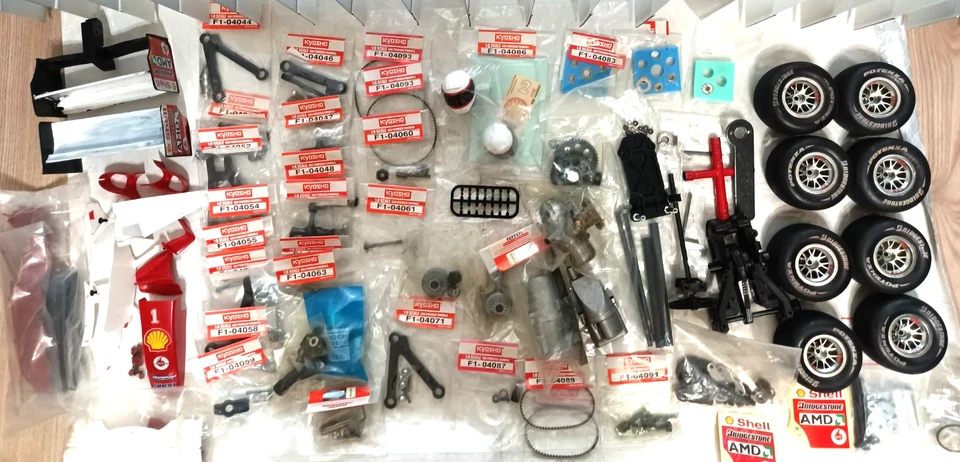 Kyosho F1 DeAgostini Ferrari F2004 1/8 Nitro Auto viele Teile Neu & Gebraucht