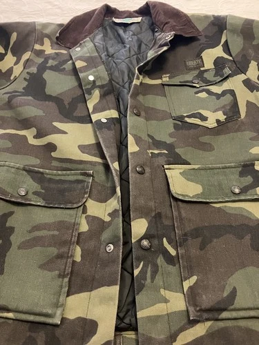 Vintage Men's Liberty Woodland Camo Hunting  Coat L 42-44 Quilted Made in USA image 2
