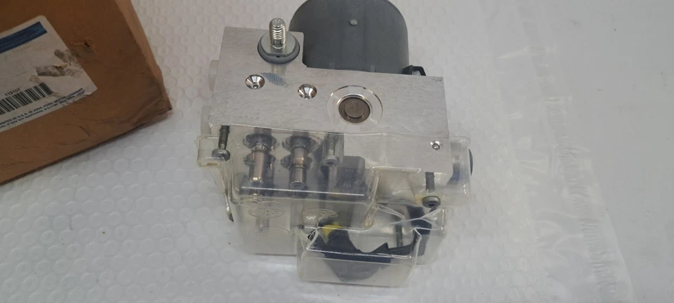 Frenos antibloqueo 1W7Z2C286BA para Ford Crown Victoria 2001 Foto 3 de 4