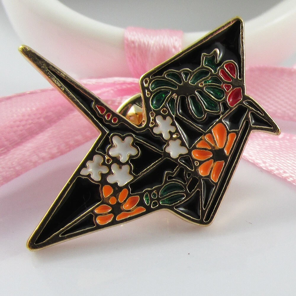 Paper brooch 2024
