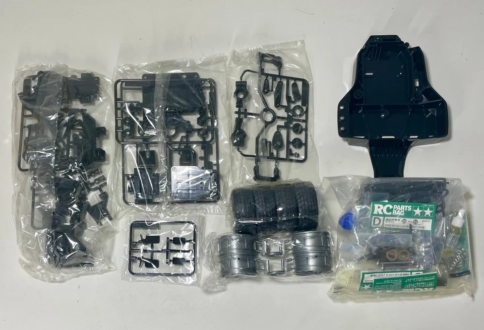 TAMIYA 58162 1/10 R/C Racing Car VOLKSWAGEN Golf VR6 (FF01 Chassis) - Photo 3/4