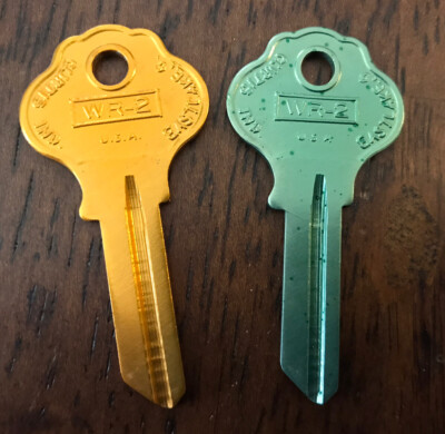 WR-2  key blanks Curtis   WR2 VINTAGE keys     set of 2       [m]