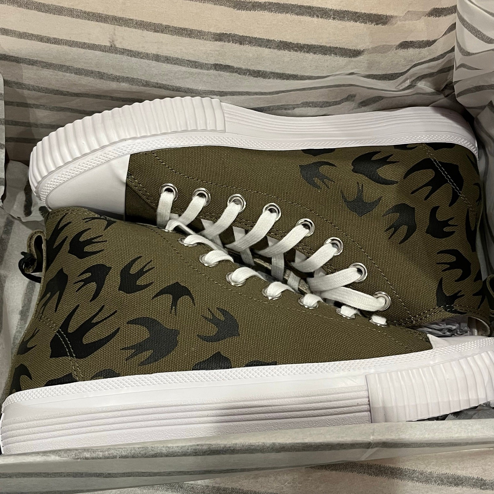 MCQ by Alexander McQueen Swallow High-Top Sneaker Light Green Women's 10 image 5