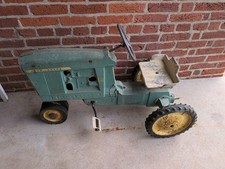 Vintage John Deere 10 Pedal Tractor 3 Hole Eska Original #3