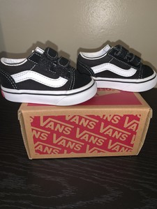 black vans size 3.5