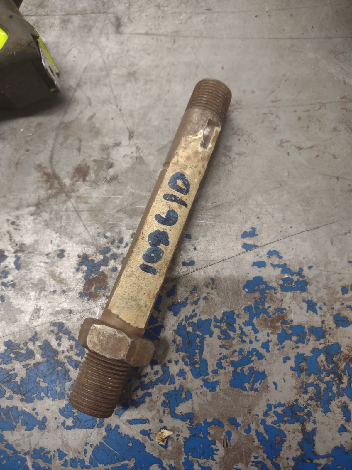 New Old Stock Toro Wheel Horse Spindle Shaft 108610 WH Bin 27 eBay