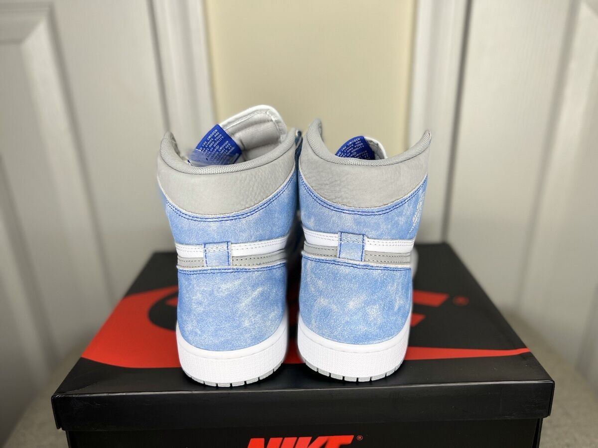 Nike Jordan 1 Retro High OG Hyper Royal UNC Lost & Found Nike Jordan 1 Retro High OG Hyper Royal UNC Lost & Found