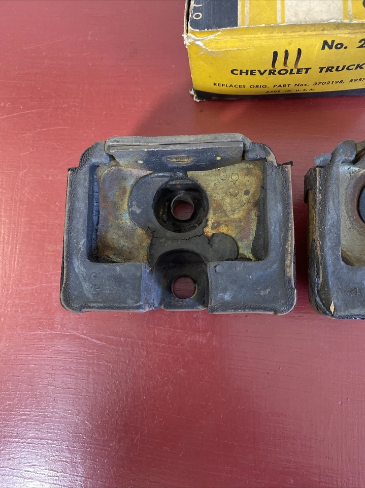 1937 - 1953 雪佛兰卡车后部电机安装对 L/R DOAN 2006 NORS — 第 4/4 张图片