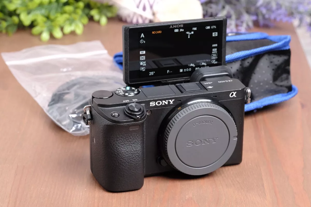 Sony Alpha a6400 24.2MP Digital Camera - Black Body, ILCE-6400/B W/Charger