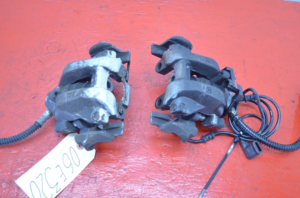 03-09 JUEGO PINZAS FRENO TRASERO IZQUIERDO/DERECHO MERCEDES-BENZ W211 E320 OEM Foto 4 de 4