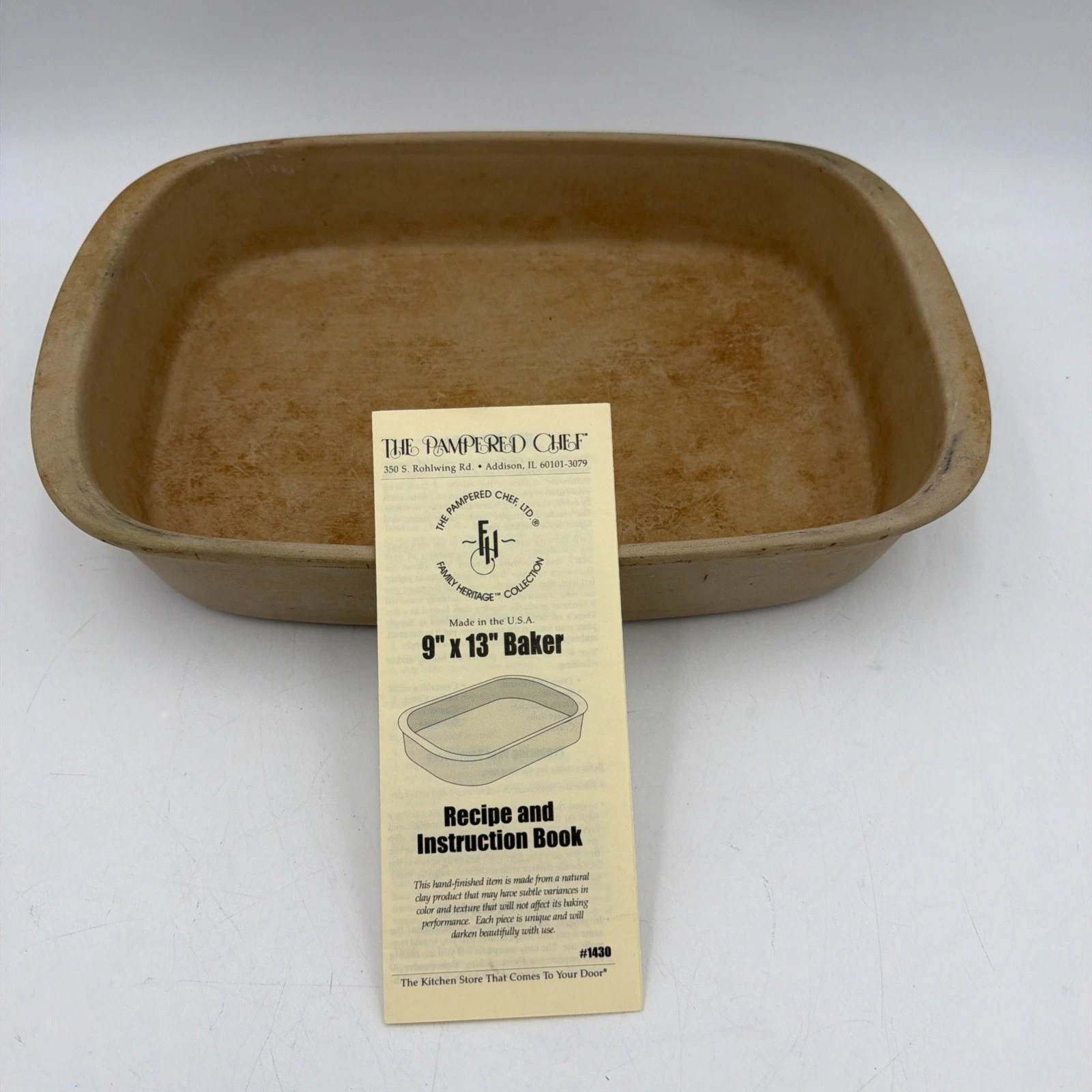The Pampered Chef Stoneware Baker Pan Large 9" x 13" #1430 Family Heritage