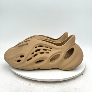 Yeezy Foam Runner | eBay