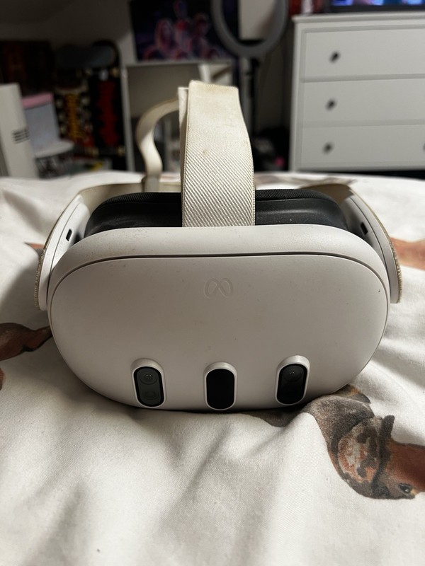 Meta Quest 3 VR Headset 512GB with Controllers