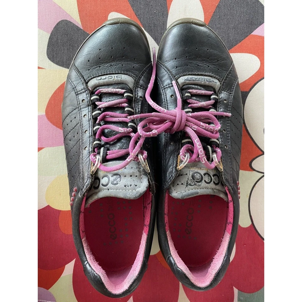 Женские кожаные туфли для гольфа гибридные ECCO Biom Hydromax черные розовые размер ЕС 37 США 6,5 - Изображение 3 из 4