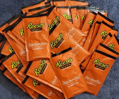 Lot of 50 Candy Shop Cocoa REESE'S Peanut Butter Hershey's 1.25 oz Exp 12/10/25