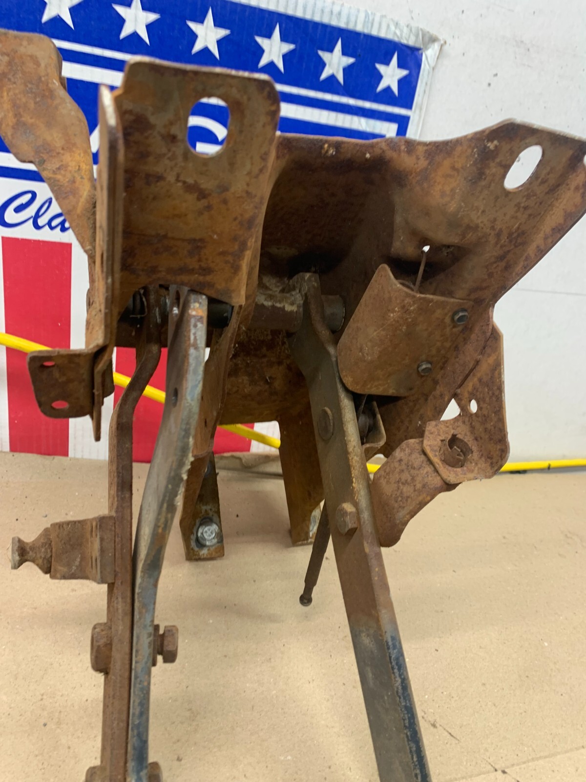 1973 1987 CHEVROLET GMC c10 k10 k5 k30 c30 clutch brake pedal assembly