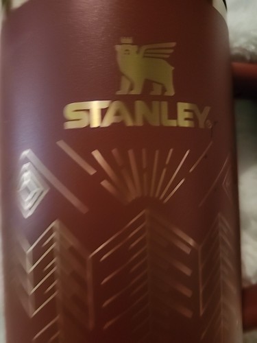 STANLEY CRANBERRY WINTERSCAPE QUENCHER H2.0 FLOWSTATE TUMBLER 40oz - Picture 10 of 10