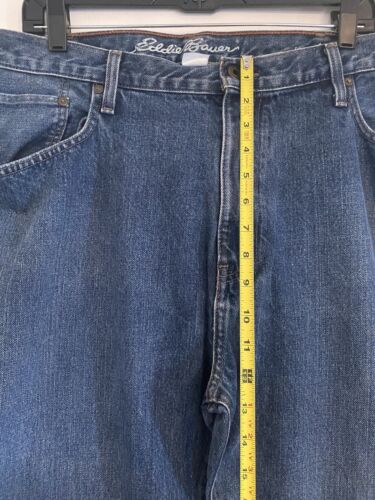 Pantalones de mezclilla azul Eddie Bauer de ajuste relajado pierna recta para hombre talla 42 5 bolsillos - Imagen 4 de 12