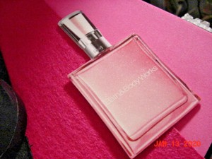 BATH & BODY WORKS GIFT CARD COLLECTIBLE  no value