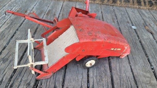 Vintage Tru Scale 1/16 scale International Trailer Combine Lot Toy Decor - Picture 13 of 24