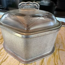 VINTAGE GUARDIAN SERVICE ALUMINUM STOCK POT ROASTER W/GLASS LID 9” 3 Qt. Chipped