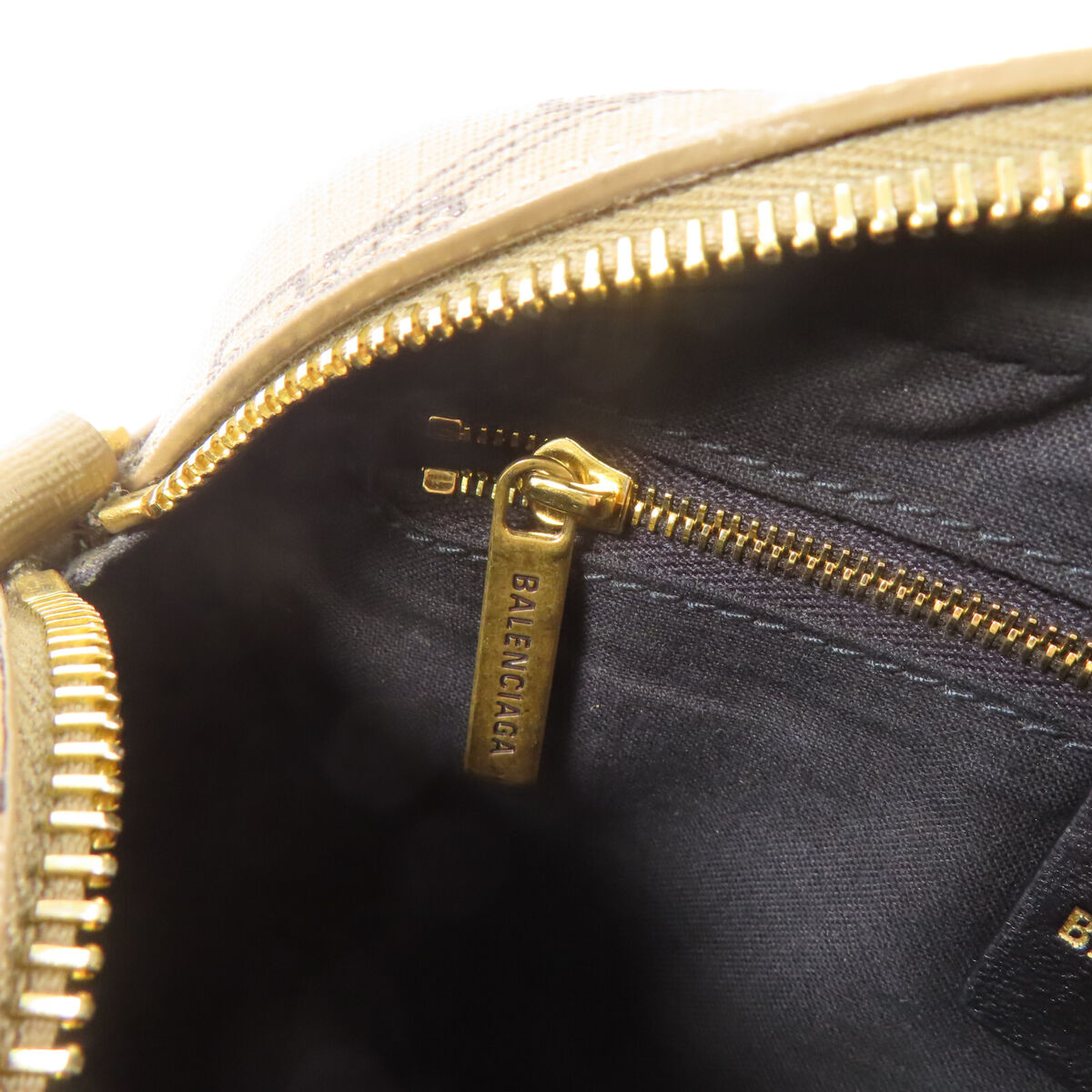 BALENCIAGA GHW Signature Camera Shoulder Bag 702701 Coated BALENCIAGA GHW Signature Camera Shoulder Bag 702701 Coated