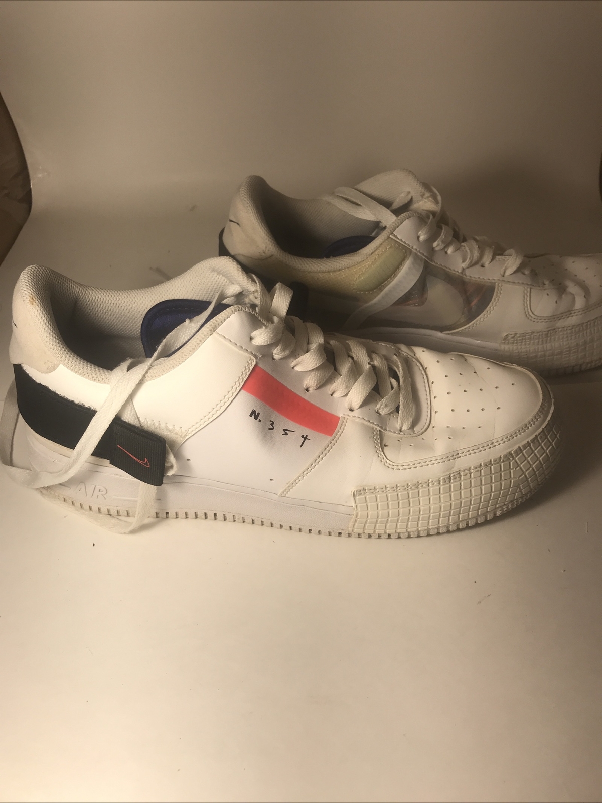 Picture 1 of 10