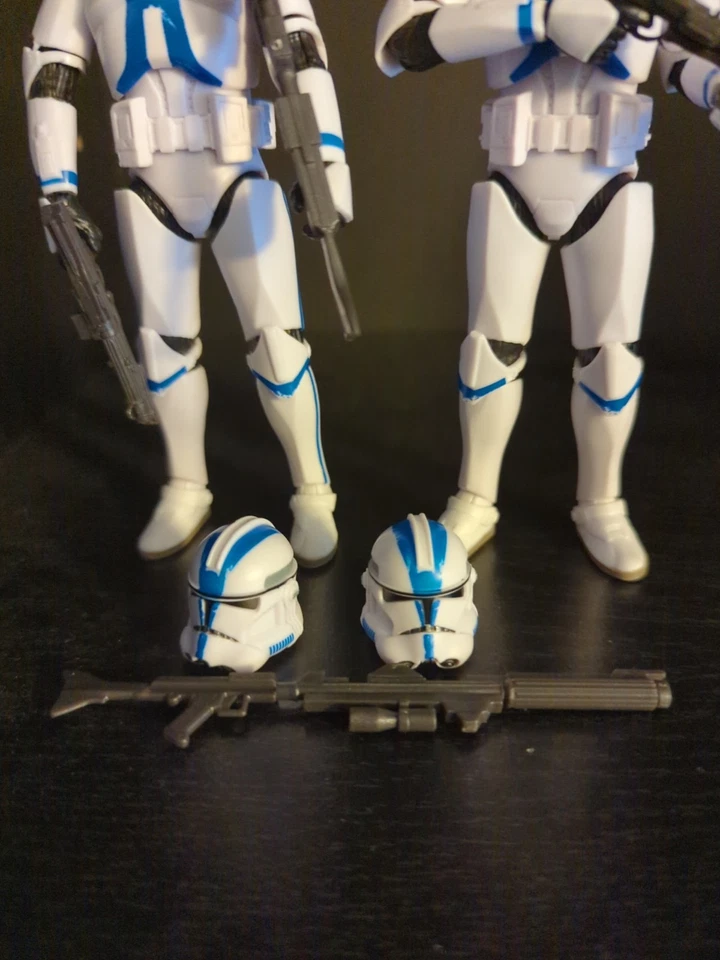 Lote de dos figuras de soldado clon Star Wars Black Series ROTS 501st Tactical Ops Foto 4 de 4