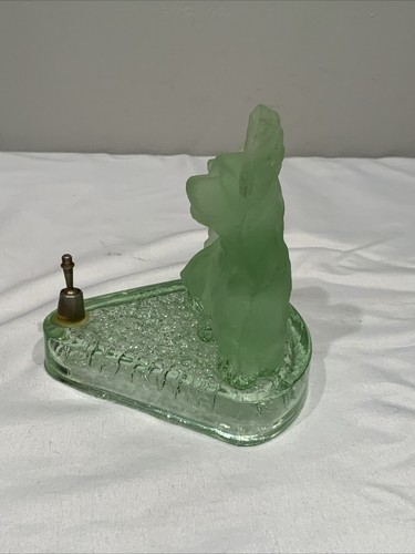 Vintage Green Glass Yorkie Dog Pen Pencil Holder Decorative Paperweight - Picture 4 of 9