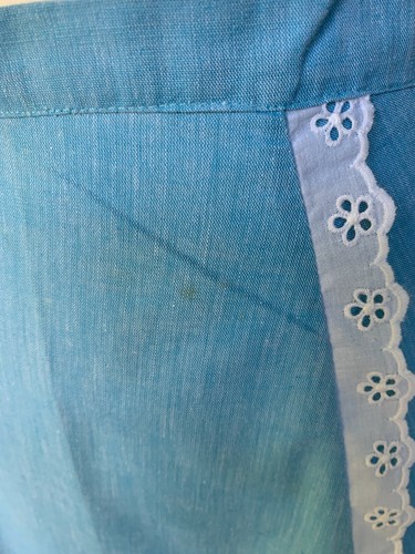 Beau tablier vintage en coton et broderie - Imagen 3 de 4