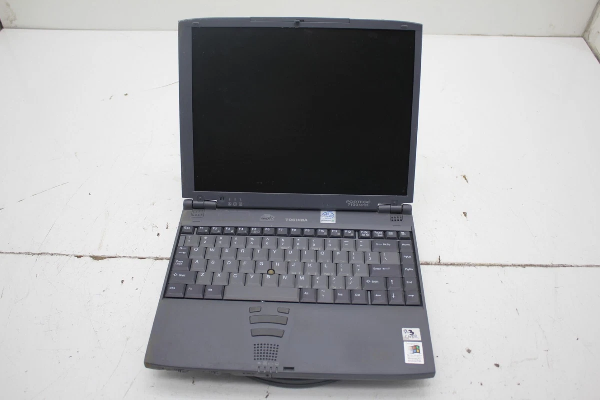 Toshiba Portégé 7100 Series PP714U Laptop Intel Pentium 3 500MHz 64MB Ram -NoHDD