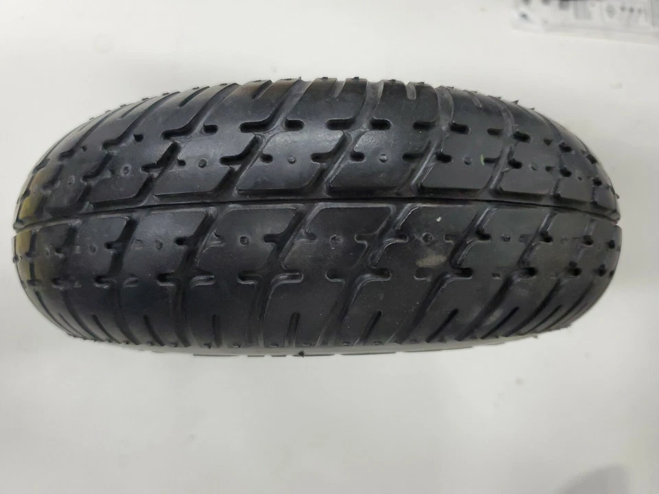 Pride Quantum Rival, 4 передних сплошных ролика ШИНЫ колесо для инвалидной коляски (280/250-4) черные - Изображение 2 из 3