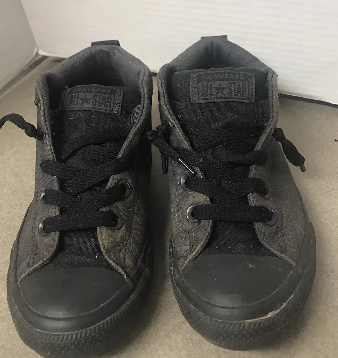 Black converse size 3.5 top