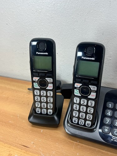 Panasonic Cordless Phones Model #KX-TG4741 Base/Handset, 3 Handsets, 2 Xtra Base - Photo 2/17