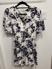 Forever 21 White Navy Floral A-Line Dress Short Sleeve Women’s New With Tags