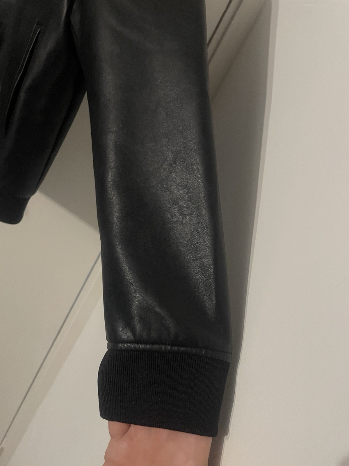 Foto 10 di 24