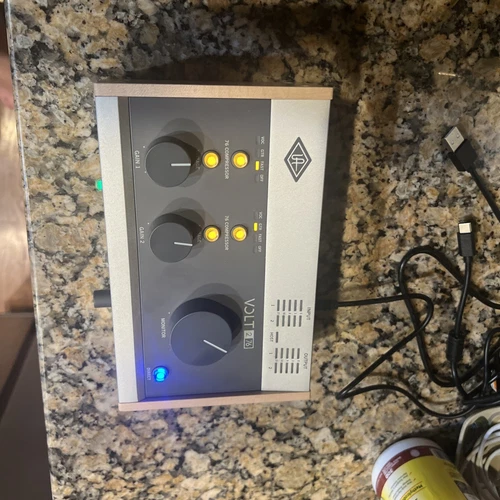 Universal Audio Volt 276 USB-C Audio Interface  76 Compressor New Without Box
