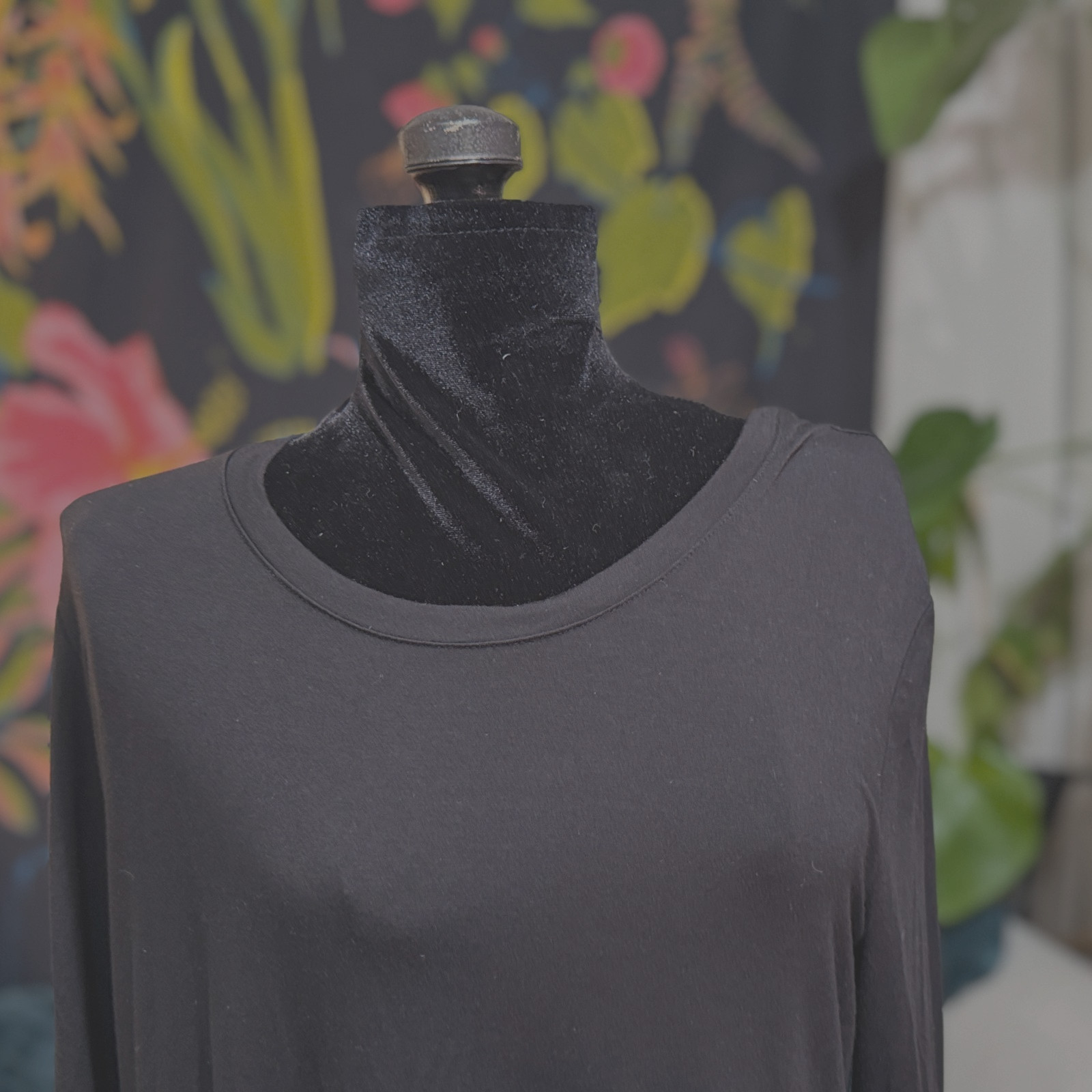Attitudes by Renee Long Sleeve Tunic Shirt with Pockets, Black, Medium image 8