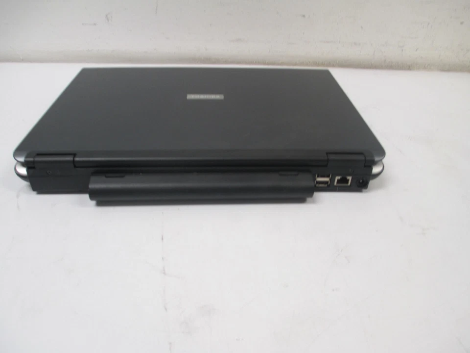 Toshiba Satellite A105 No OS NO HDD 448MB RAM Celeron M @1.60GHz *Bad Battery* - Image 3 of 4