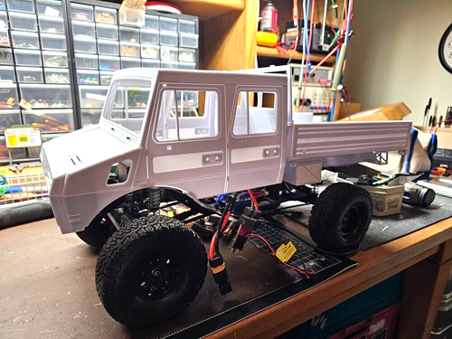 1/10 Mercedes-Benz Unimog U4000 Double Cab UNPAINTED Plastic Body FOR TRX-4 - Picture 5 of 19