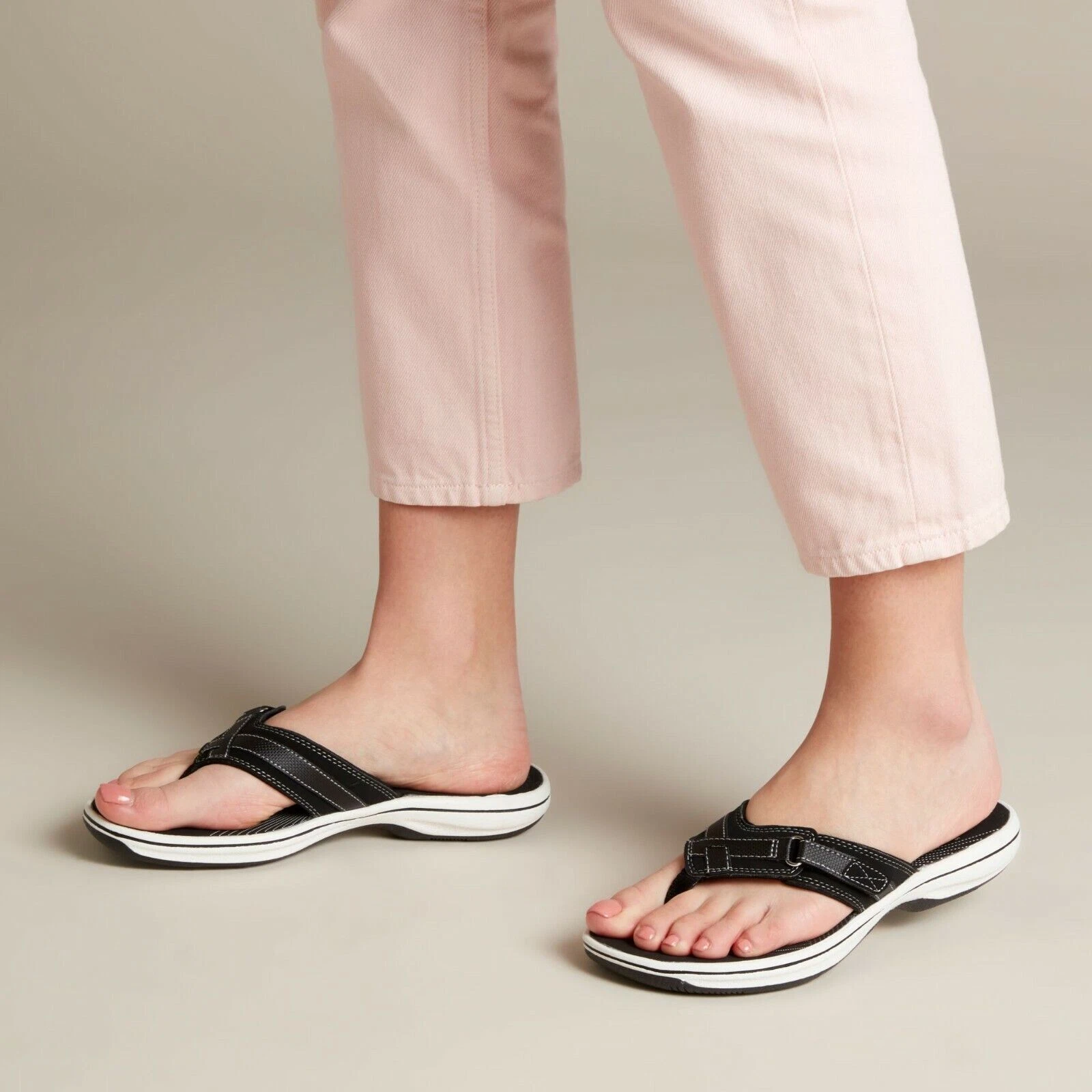 Sandali infradito Clarks Brinkley Sea donna neri punta regolabile