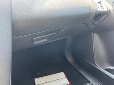 FOCUS     2015 Glove Box 1105648