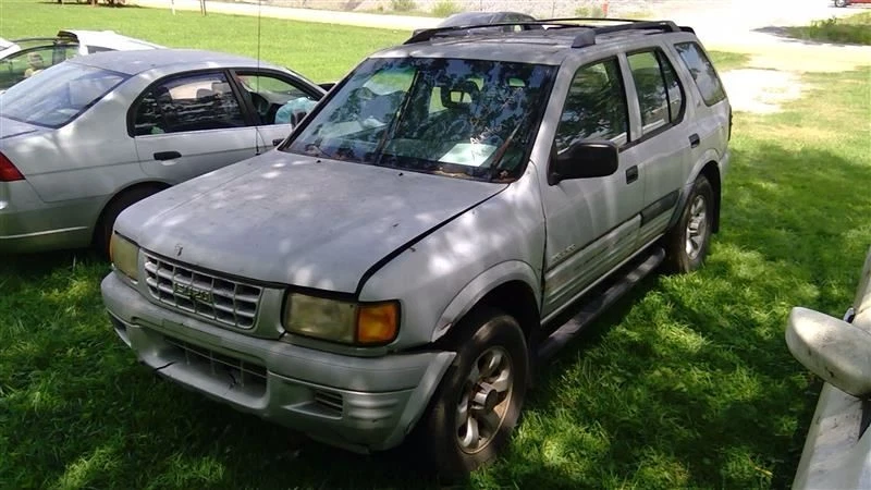 Radiador 4 puertas compatible con 98-04 Isuzu Rodeo OEM Foto 3 de 4