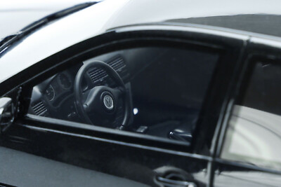 VW GOLF IV R32 2003 Black Magic Nacre Z4 Ottomobile OT964 1 18